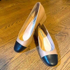 Steve Madden Brown/Black Flat